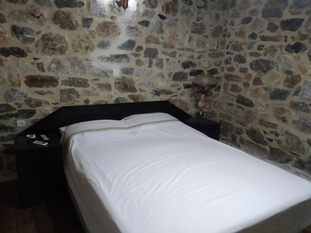Villa panos stone tower Paliros Esterno foto